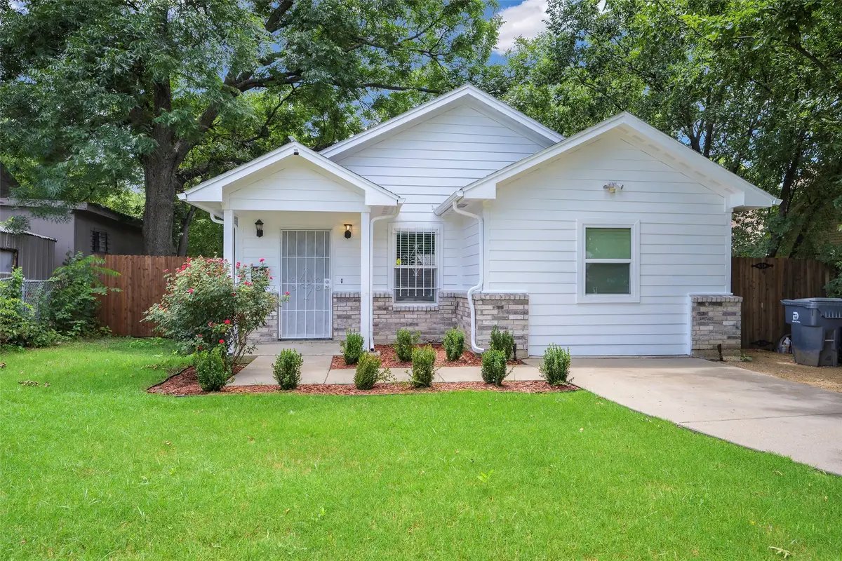 1226 E Woodin Boulevard, Dallas, TX 75216 - #1