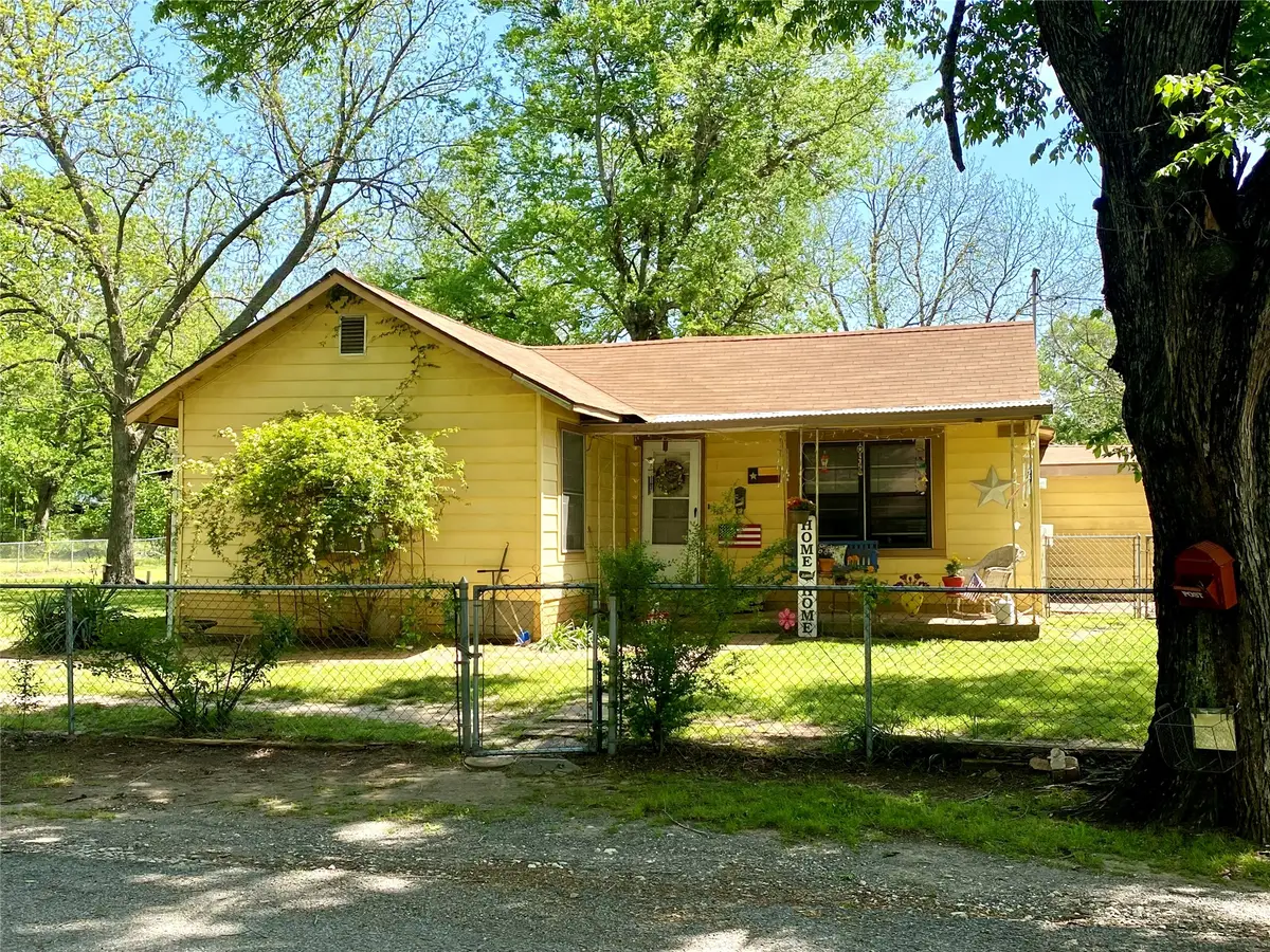 1115 S 6th Street, Bonham, TX 75418 - #1