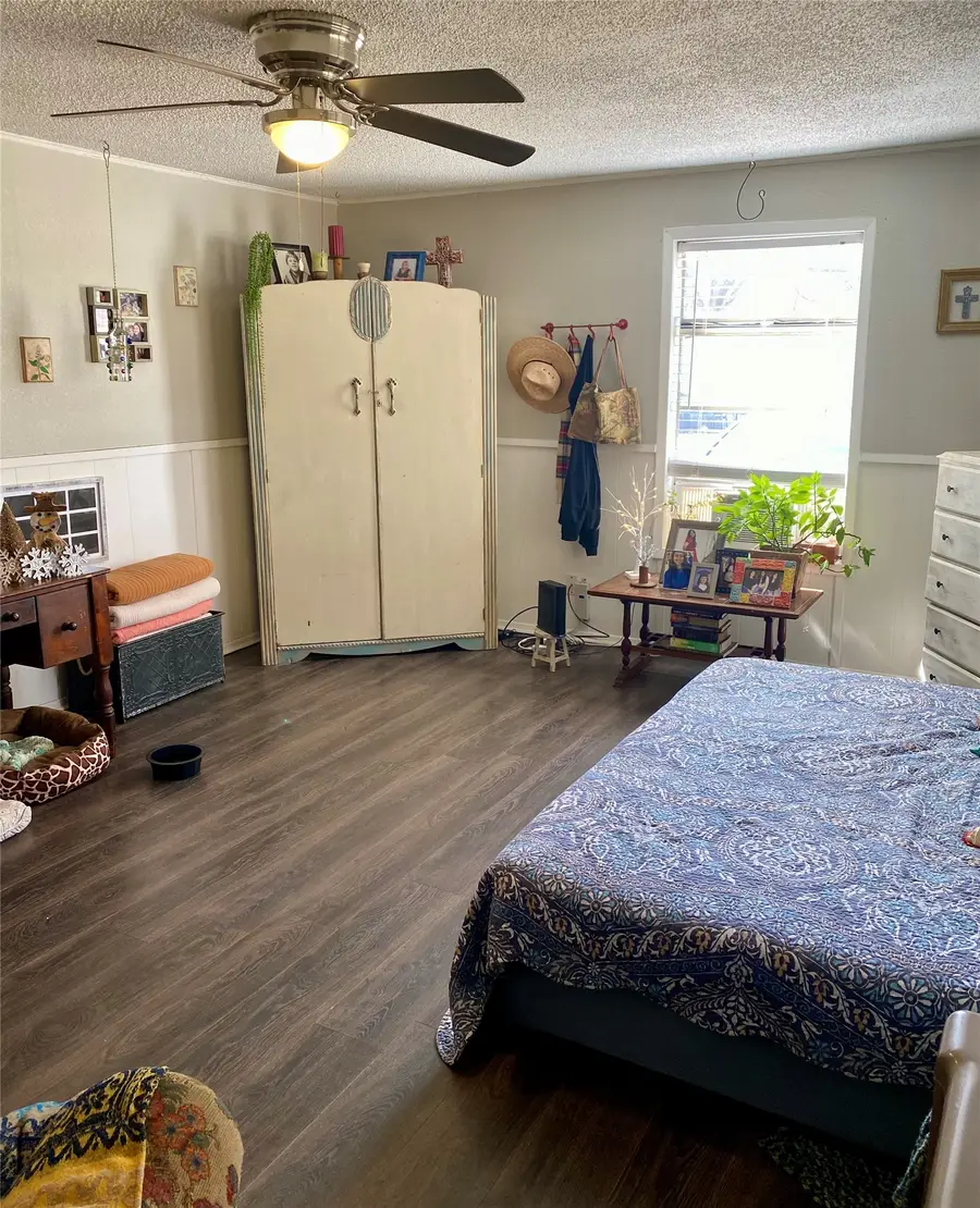1115 S 6th Street, Bonham, TX 75418 - #3