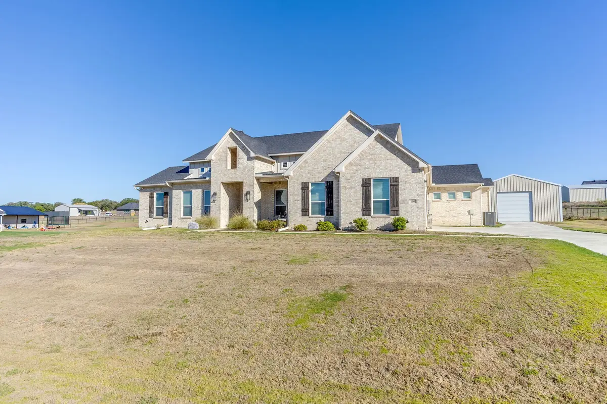 160 Rocky Top Ranch Lane, Reno, TX 76020 - #1