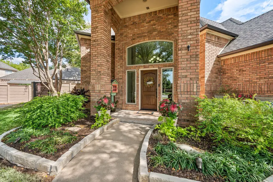 2736 Woodbridge Drive, Hurst, TX 76054 - #3