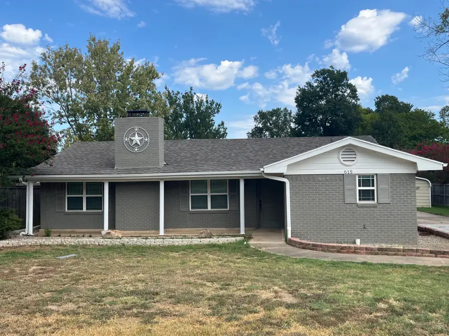 615 E Fairview Street, Blossom, TX 75416 - #2