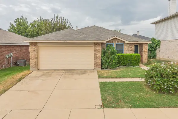 1016 Stone Chapel Way, Fort Worth, TX 76179