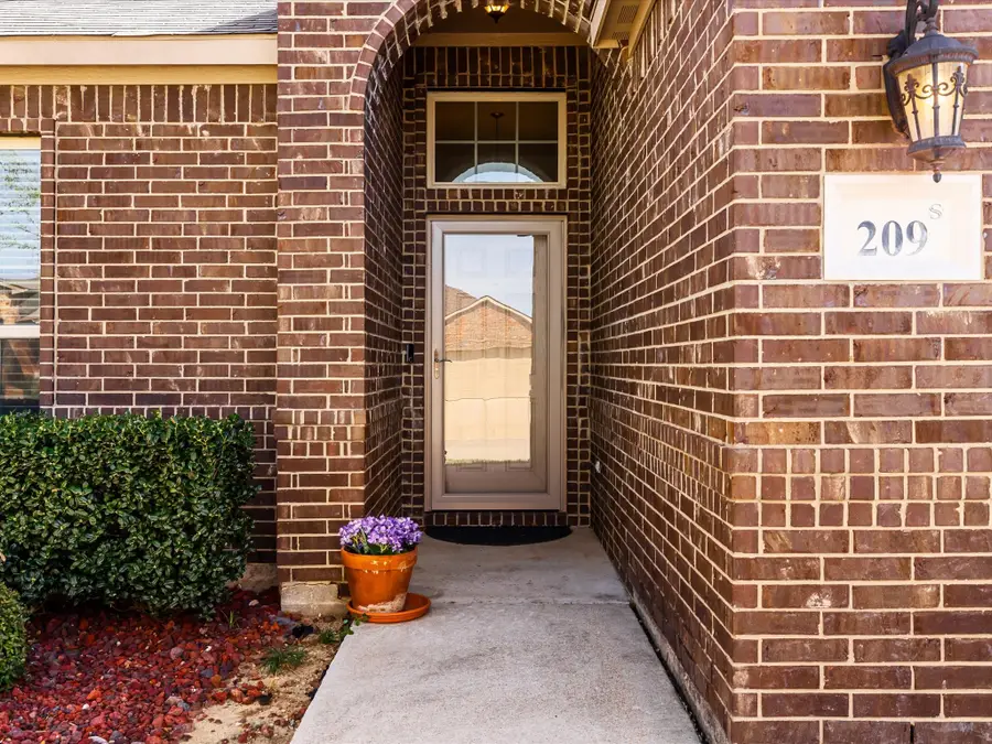 209 Emerald Creek Drive, Fort Worth, TX 76131 - #3