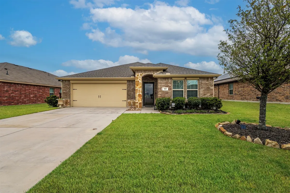 910 Community Way, Royse City, TX 75189 - #1
