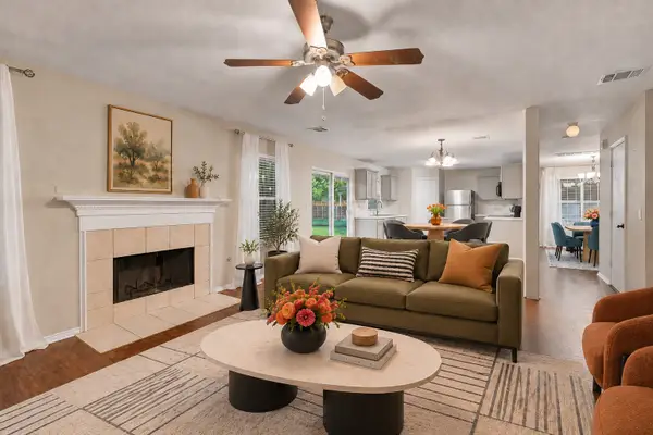 1424 Autumncrest Drive, Arlington, TX 76002