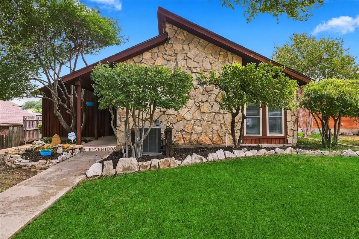 3713 Dexter Avenue, Fort Worth, TX 76107 - #1