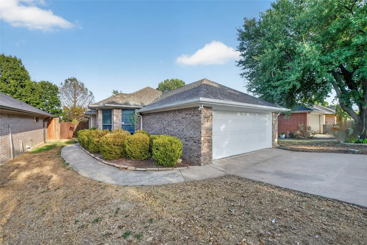 738 Harbour Town Drive, Lake Dallas, TX 75065 - #1