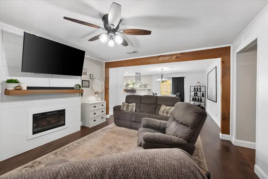 316 Wintercrest Road, Burleson, TX 76028 - #3