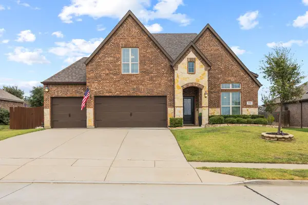 639 Woodridge Drive, Oak Point, TX 75068