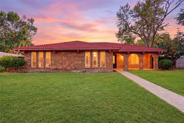 1010 Florence Drive, Duncanville, TX 75116