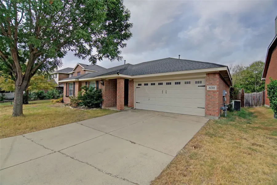 5725 Lionfish Way, Fort Worth, TX 76131 - #2