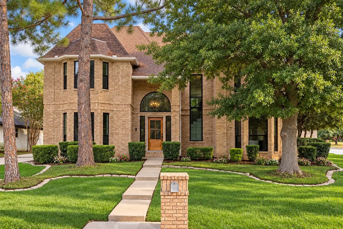 2 Crestwood Drive, Trophy Club, TX 76262 - #1