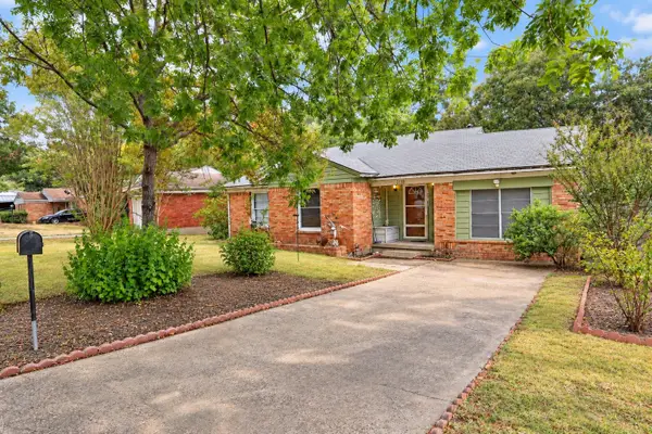 2138 Longwood Lane, Dallas, TX 75228