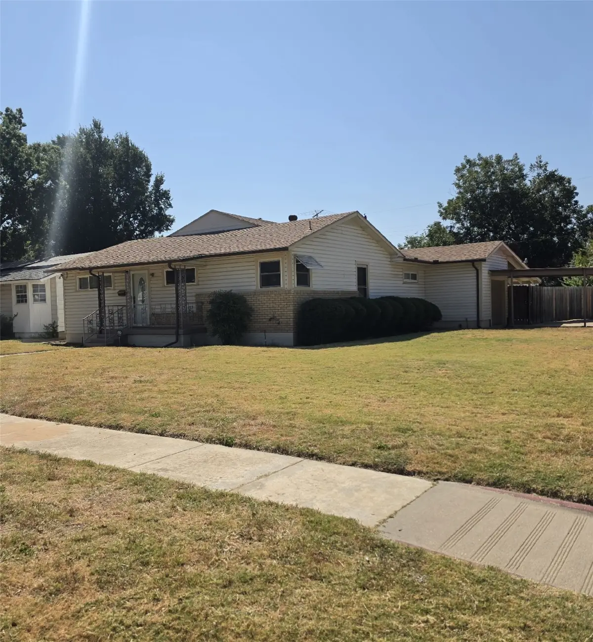 3750 Honeysuckle Avenue, Fort Worth, TX 76111 - #1