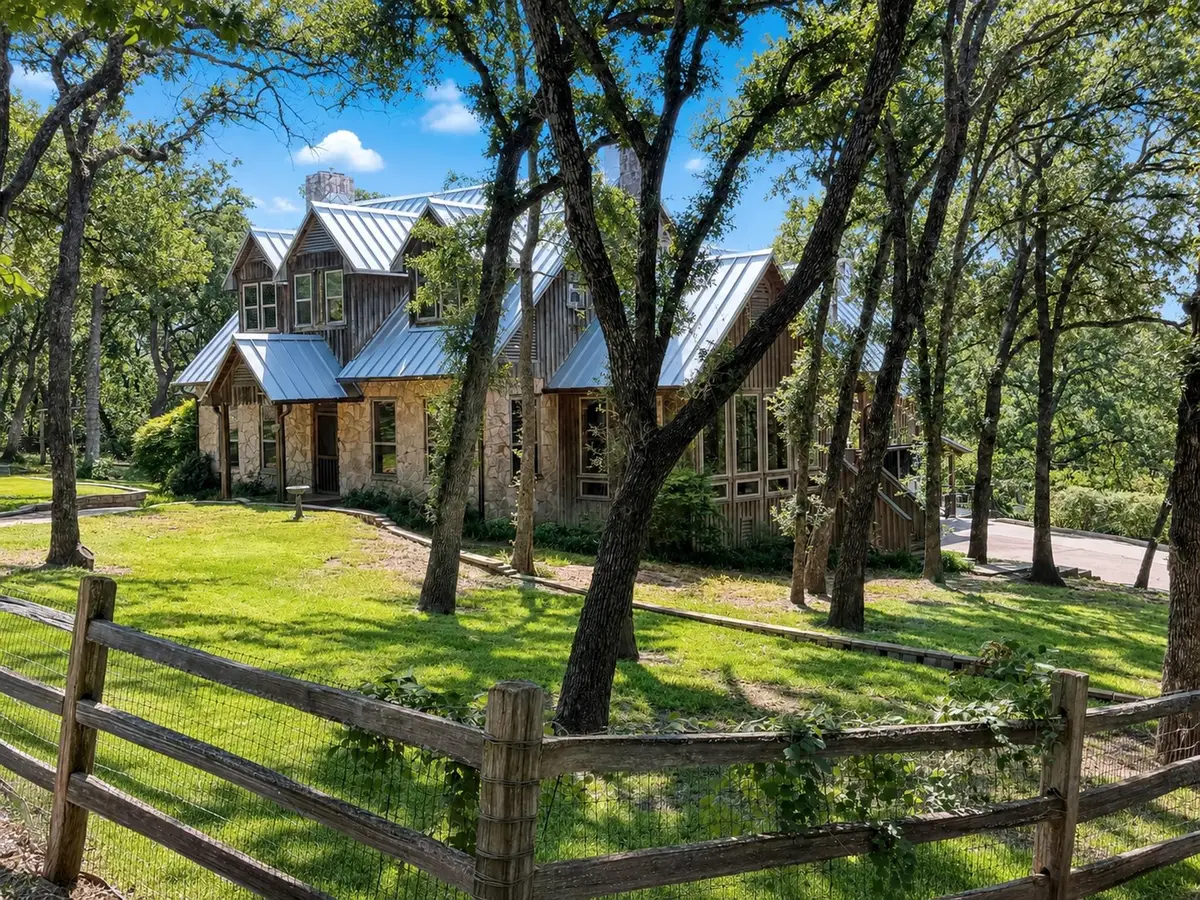 1100 Crazy Horse Trail, Burleson, TX 76028 - #1