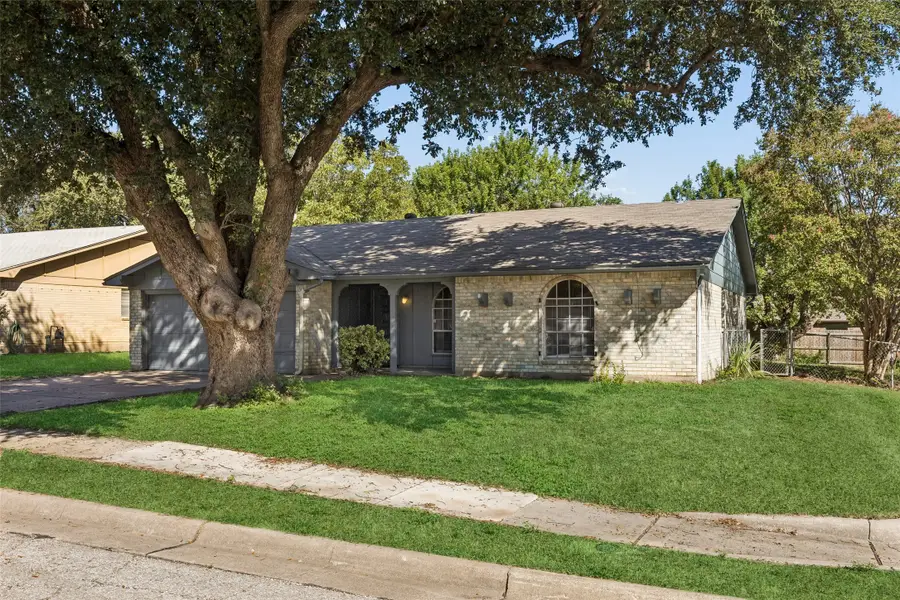 517 Sussex Drive, Arlington, TX 76014 - #2