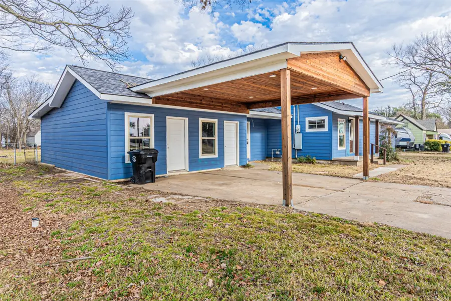 919 Canton Avenue, Wills Point, TX 75169 - #3