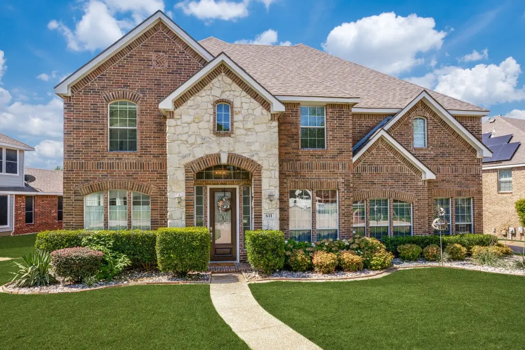 611 Creekwood Lane, Grand Prairie, TX 75052 - #1