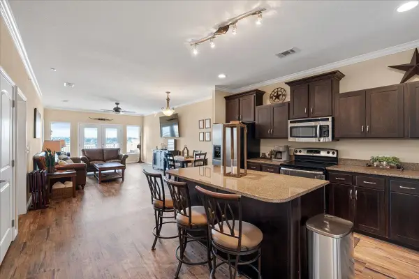 9900 Northshore Boulevard #32406, Corsicana, TX 75109