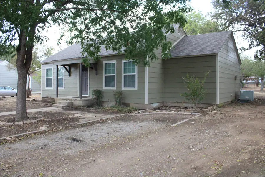 1021 Santa Clara Dr, Brownwood, TX 76801 - #3