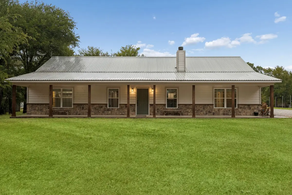 1382 Rogers Road, Newark, TX 76071 - #1