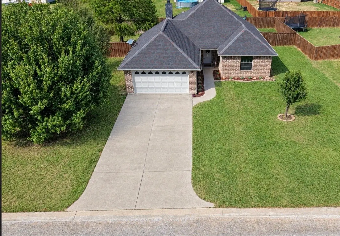 215 Ashley Street, Alvord, TX 76225 - #1