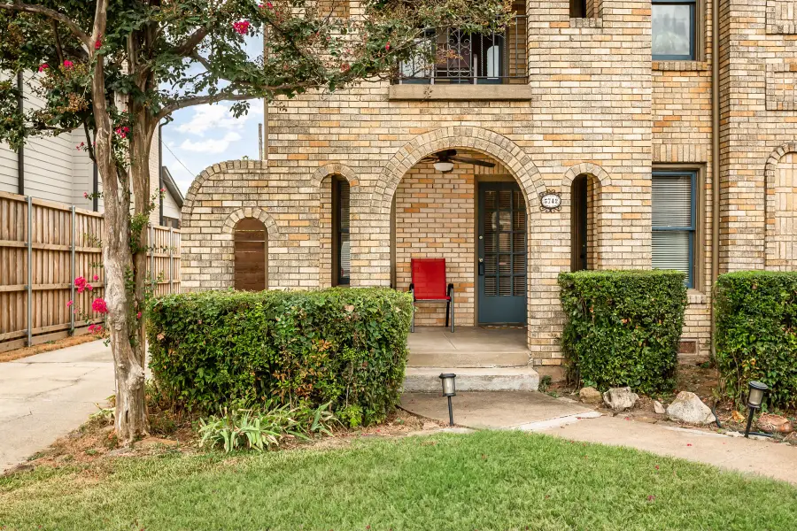 5740 Goodwin Avenue, Dallas, TX 75206 - #3