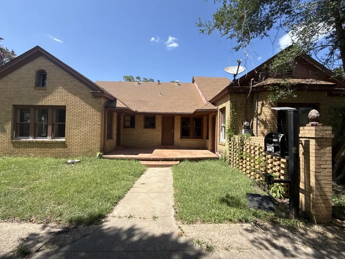 216 S Prairieville Street, Athens, TX 75751 - #1