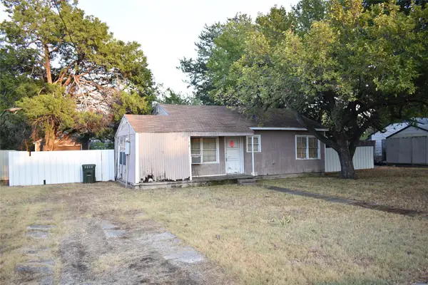 1802 Cottonwood Road, Carrollton, TX 75006