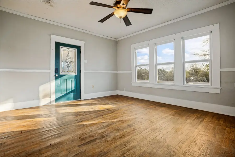 537 N 1st Street, Krum, TX 76249 - #2