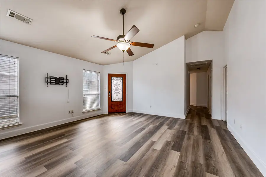 909 Honey Locust Lane, Crowley, TX 76036 - #2