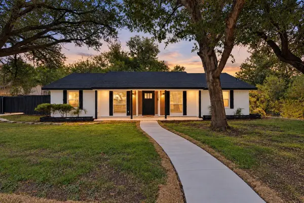 354 Brookview Drive, Garland, TX 75043