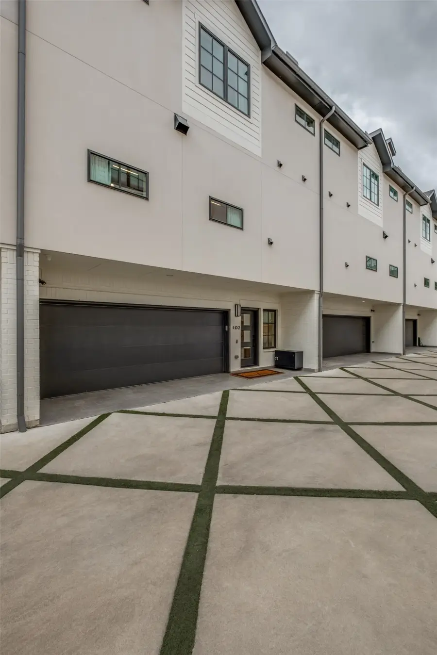 4222 Hawthorne Avenue #102, Dallas, TX 75219 - #2