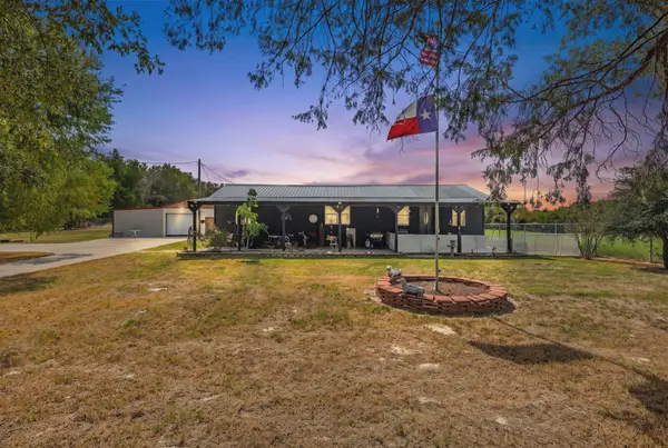 248 Rs County Road 3060, Emory, TX 75440