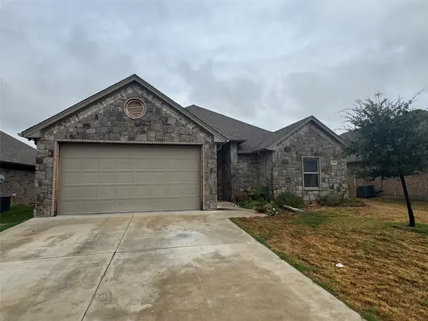 3205 Windcrest Drive, Granbury, TX 76049