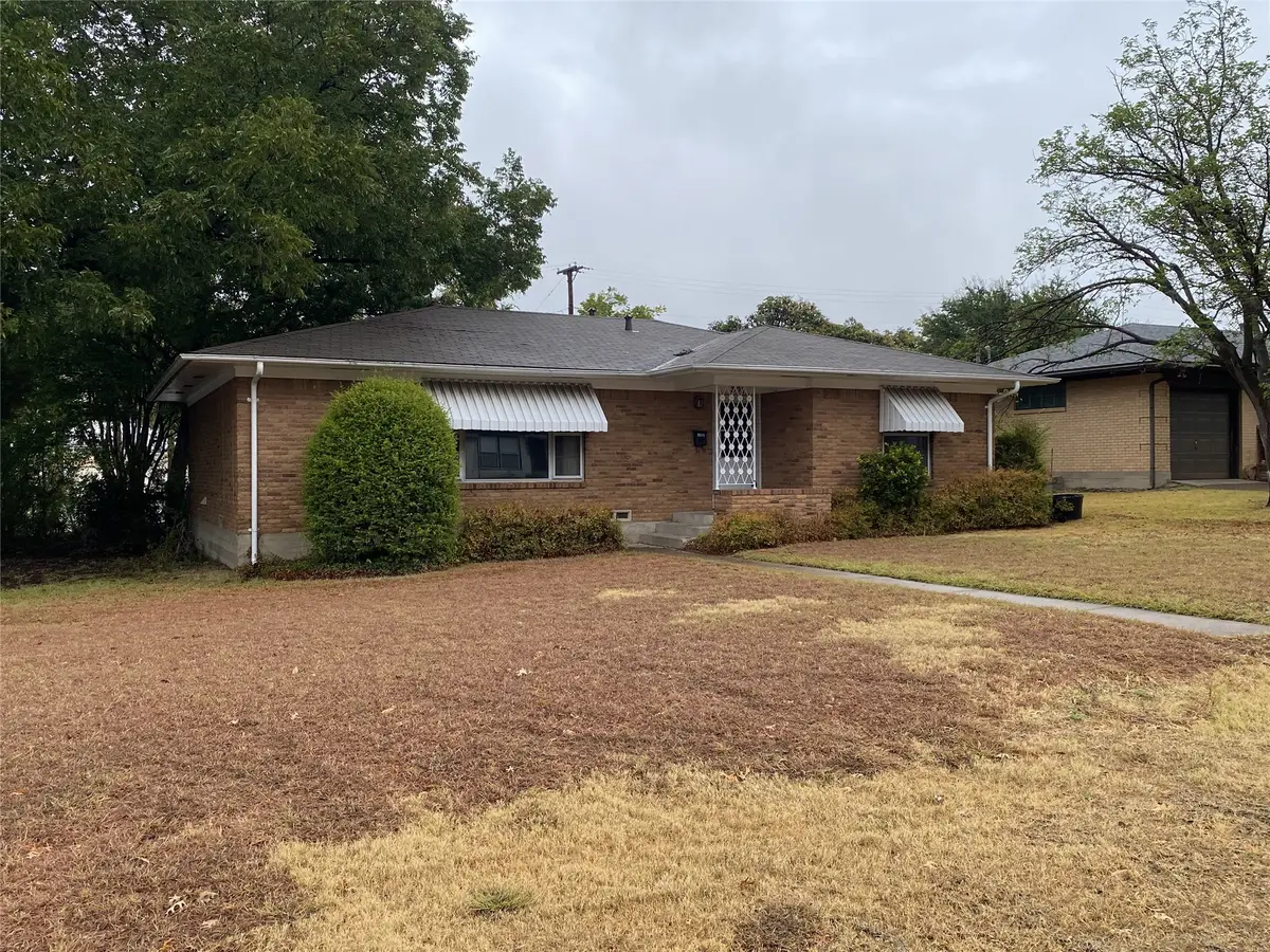 301 Hillcrest Avenue, Richardson, TX 75081 - #1