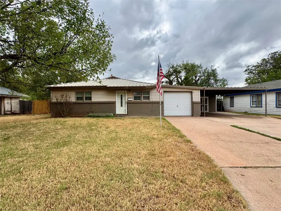 3221 Ivy Lane, Abilene, TX 79603 - #3
