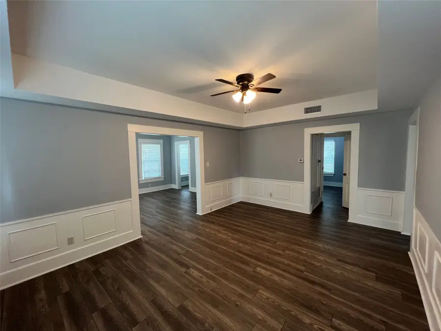 1505 W Park Avenue, Corsicana, TX 75110 - #3