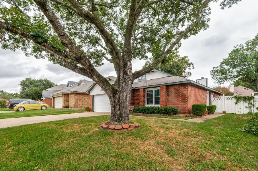 5814 Fox Hunt Drive, Arlington, TX 76017 - #3
