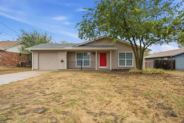 1416 N Rusk Street, Weatherford, TX 76086