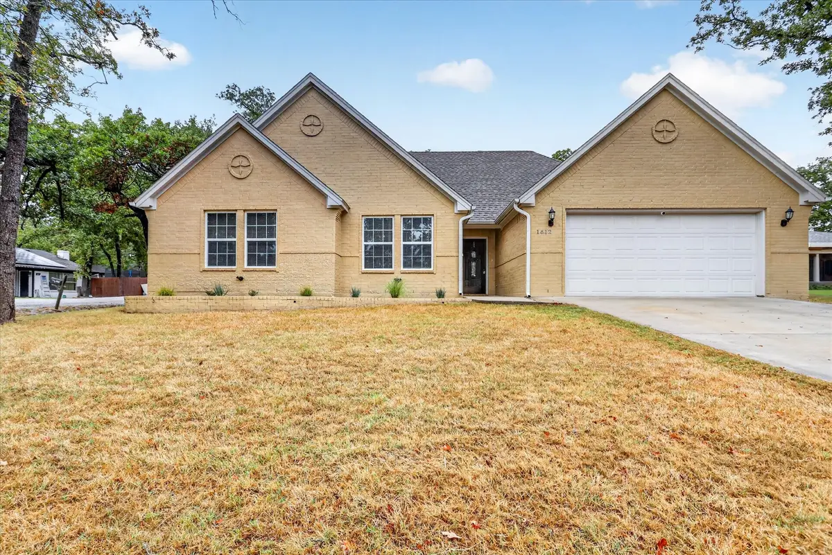 1612 Tanglewood Drive, Azle, TX 76020 - #1