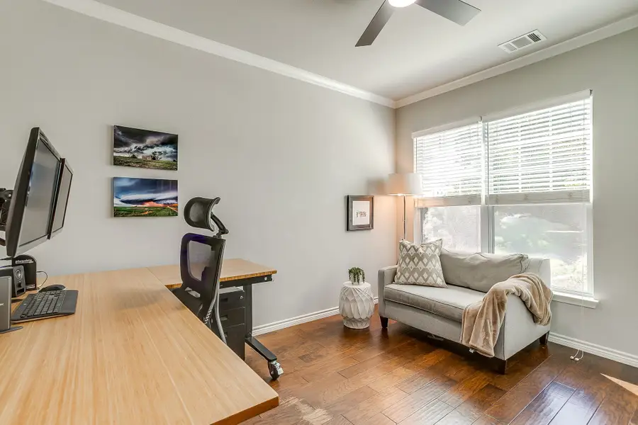 2417 Ryan Avenue, Fort Worth, TX 76110 - #3