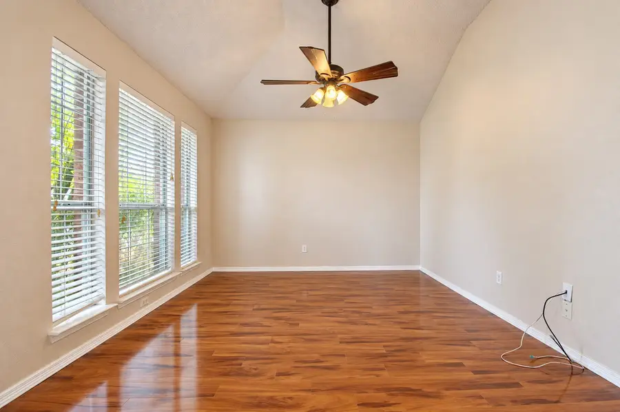 6917 Coldwater Canyon Rd, Fort Worth, TX 76132 - #3