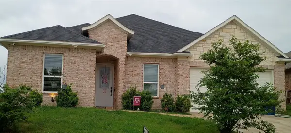 2806 Hackberry Drive, Ennis, TX 75119