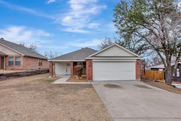 8112 Arbor Avenue, Fort Worth, TX 76116