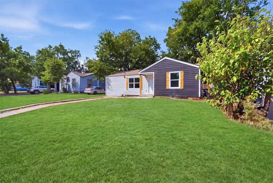 905 E Shaw Street, Fort Worth, TX 76110 - #2