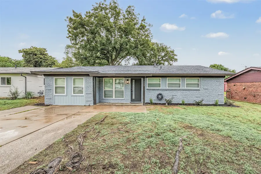 404 Simmons Drive, Hurst, TX 76053 - #2