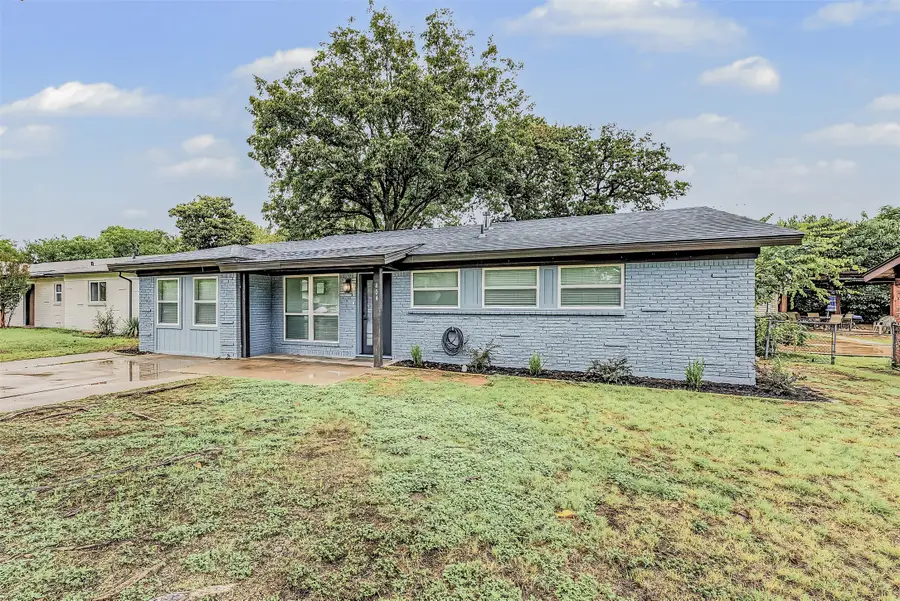 404 Simmons Drive, Hurst, TX 76053 - #3