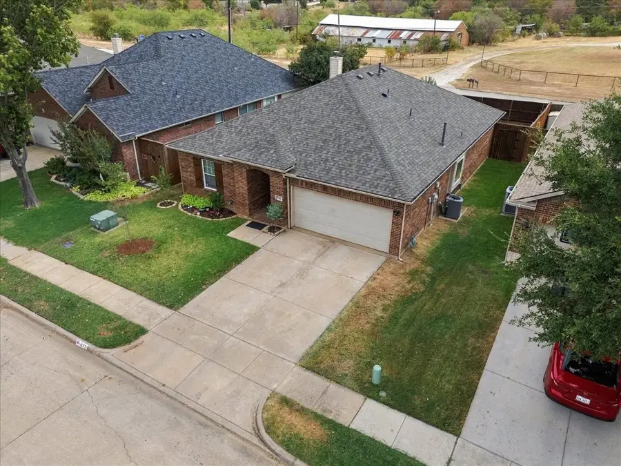 632 Montgomery Drive, Lake Dallas, TX 75065 - #3